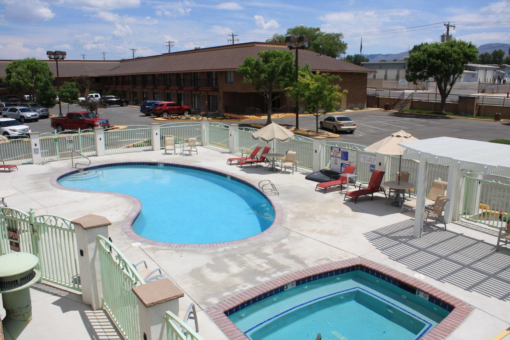 Winnemucca Inn & Casino Exterior photo